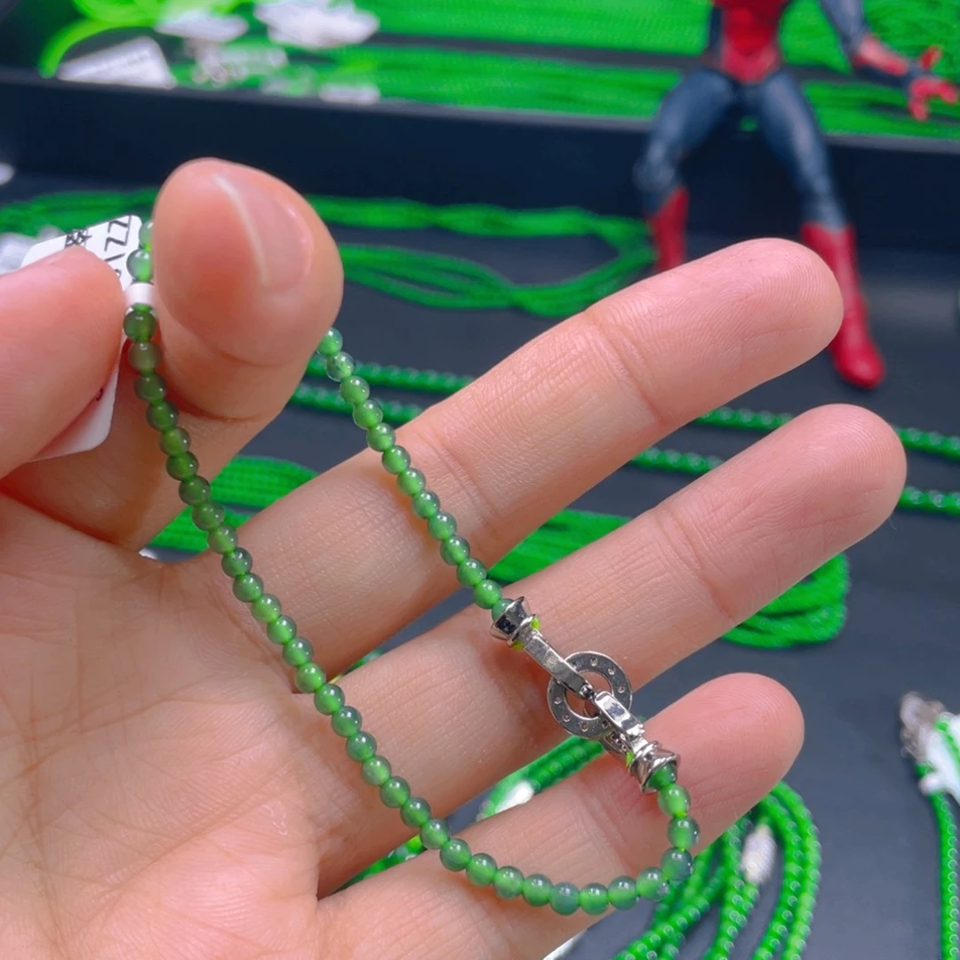 翡翠颈饰未镶嵌，1