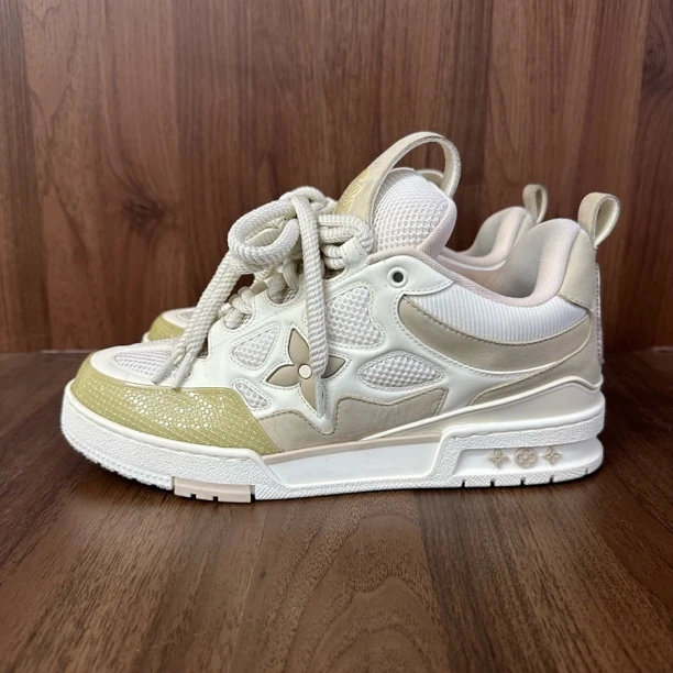 99新 LouisVuitton/路易威登 42码 Skate 白色 低帮板鞋