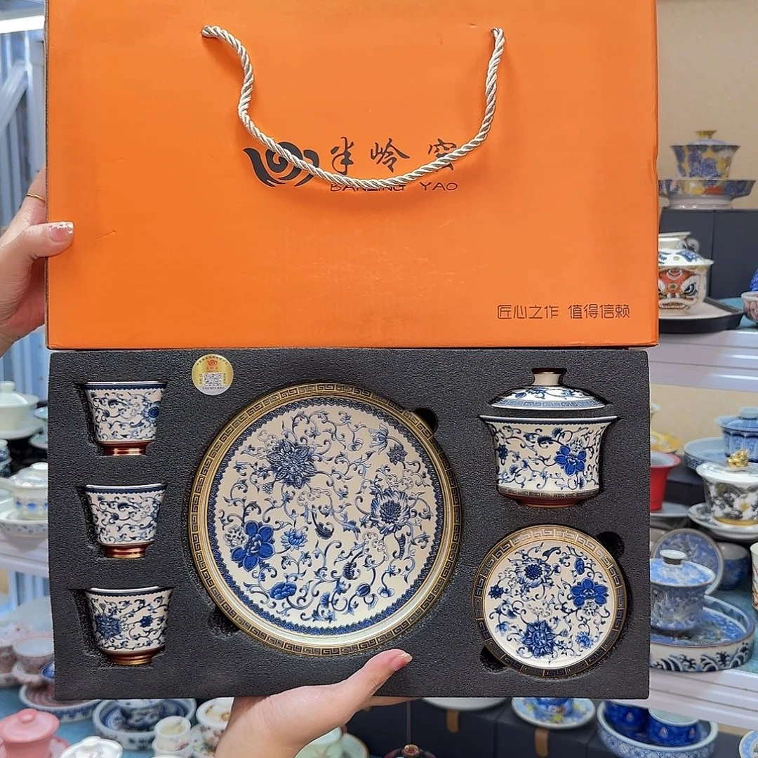 我们都在等你呢啊哈哈