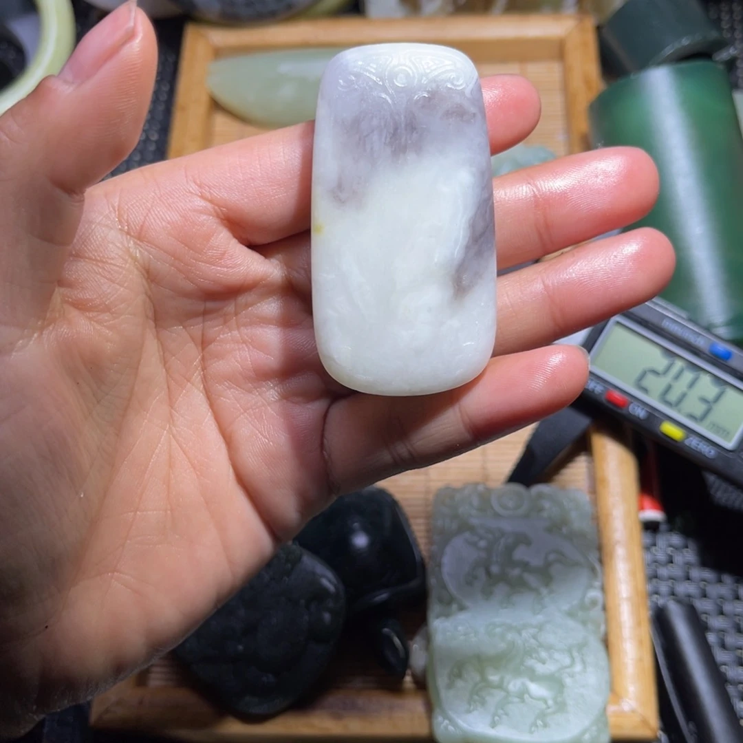 未镶嵌和田玉车挂