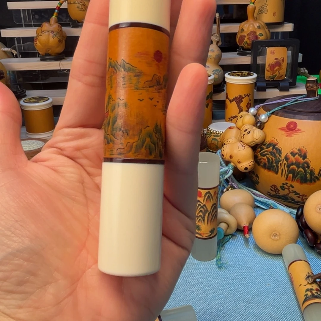 自***人大叶紫檀（黑酸枝木类）