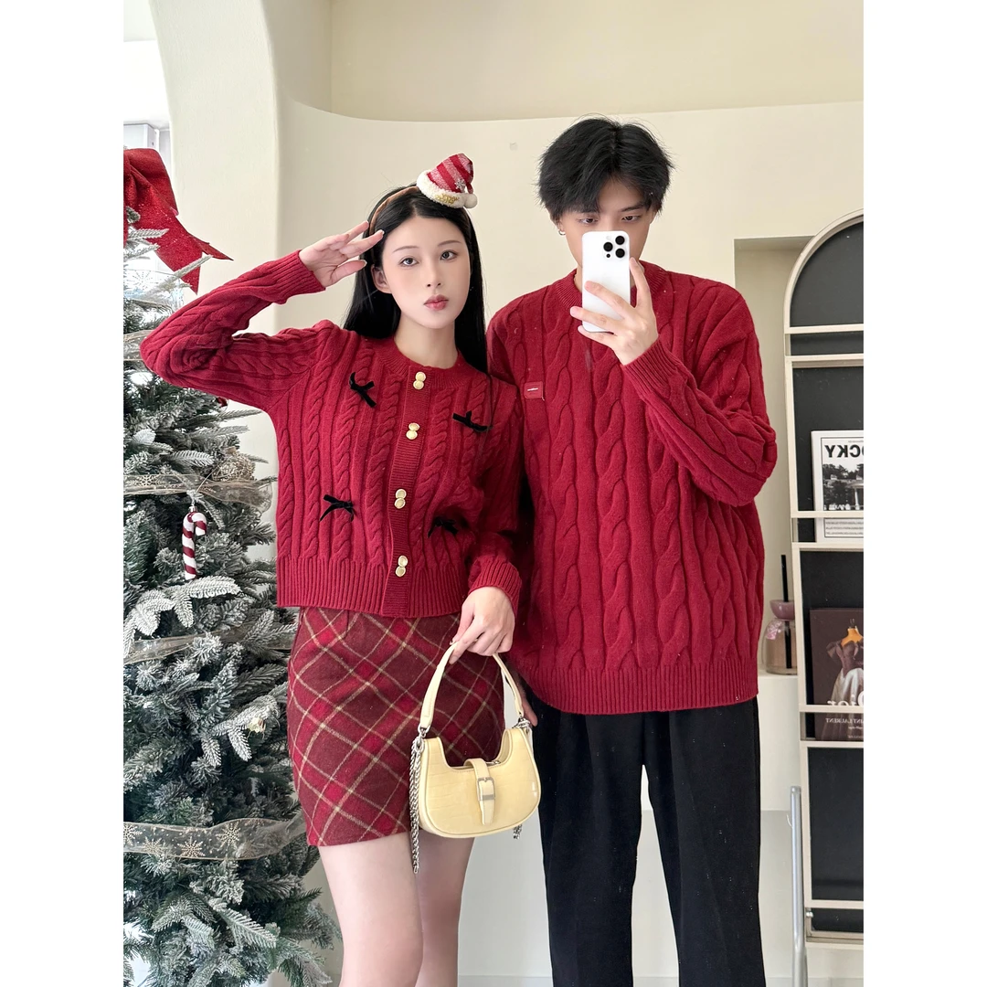 玫瑰蝶蝶新年穿搭红色新年情侣装毛衣冬季2025蛇年本命年衣服女