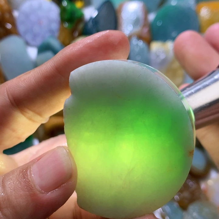 翡翠未镶嵌颈饰缅甸天然翡翠挂件片料牌子吊坠