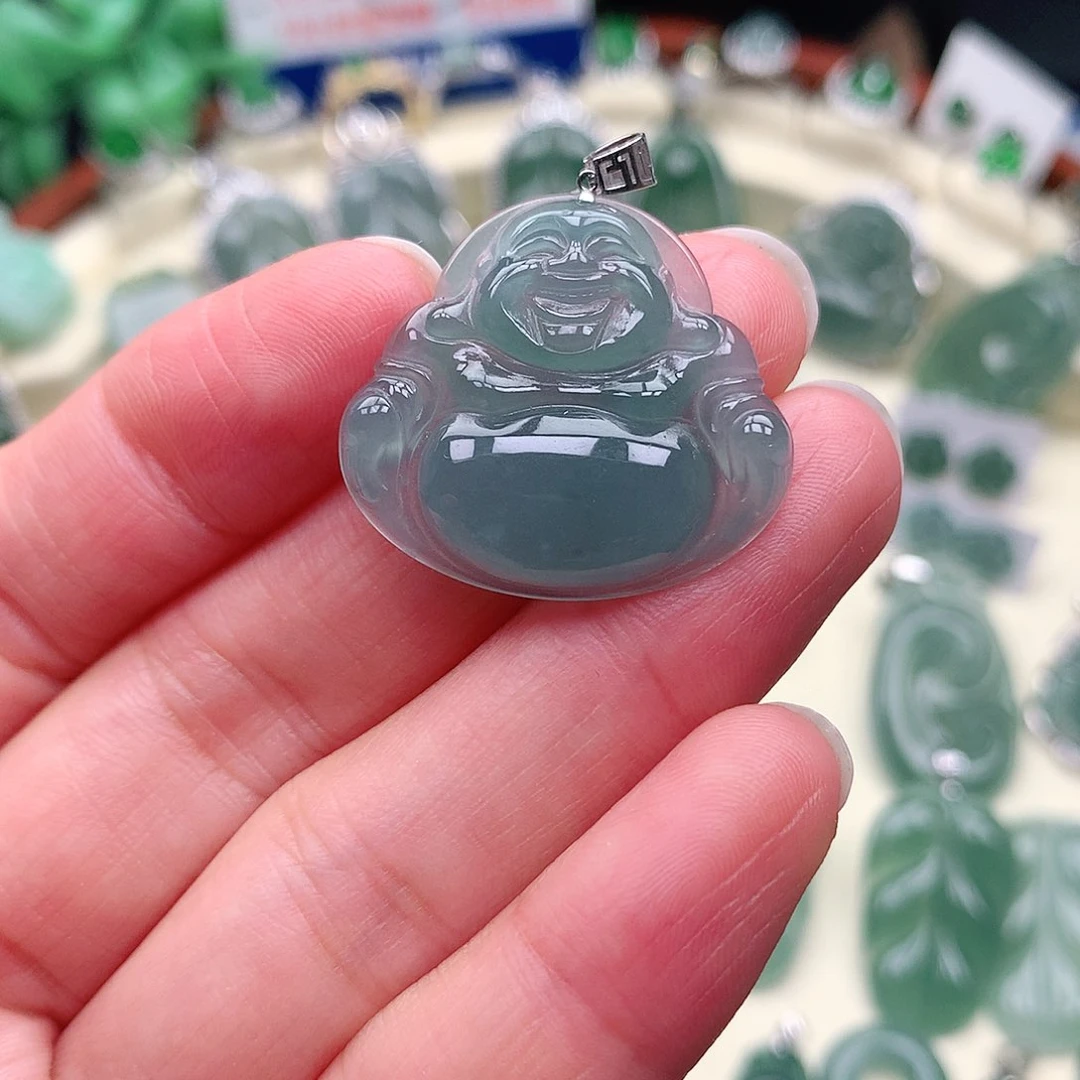 小****翡翠18K金镶嵌颈饰吊坠