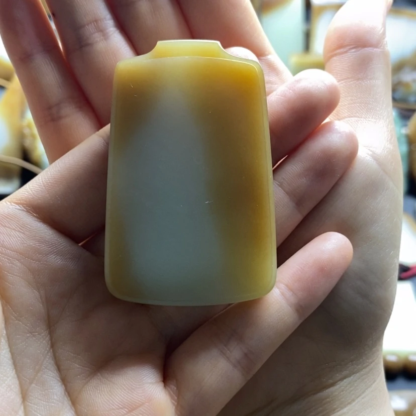 【闪购商品】和田玉（糖玉）未镶嵌颈饰王*笙