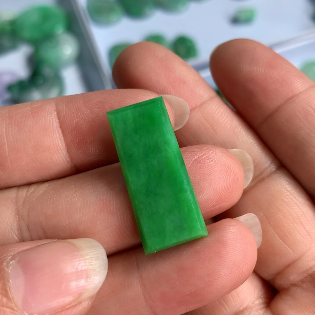 未镶嵌定制翡翠翡翠