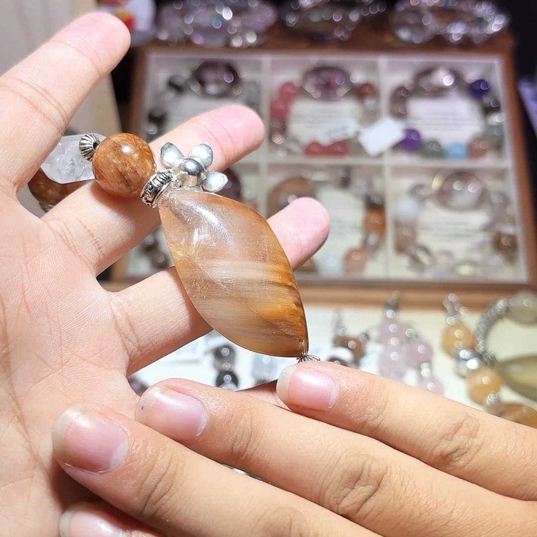 硕****水晶手串未镶嵌水晶