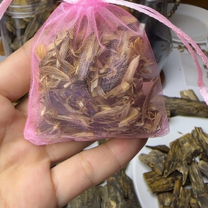 沉香沉香碎屑原材料香包勾丝棋楠