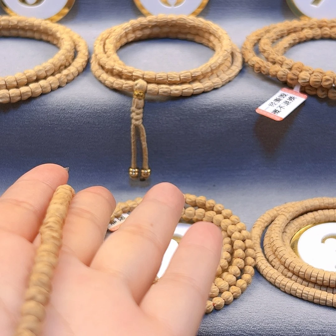 柏香籽/百香籽手串I***Y