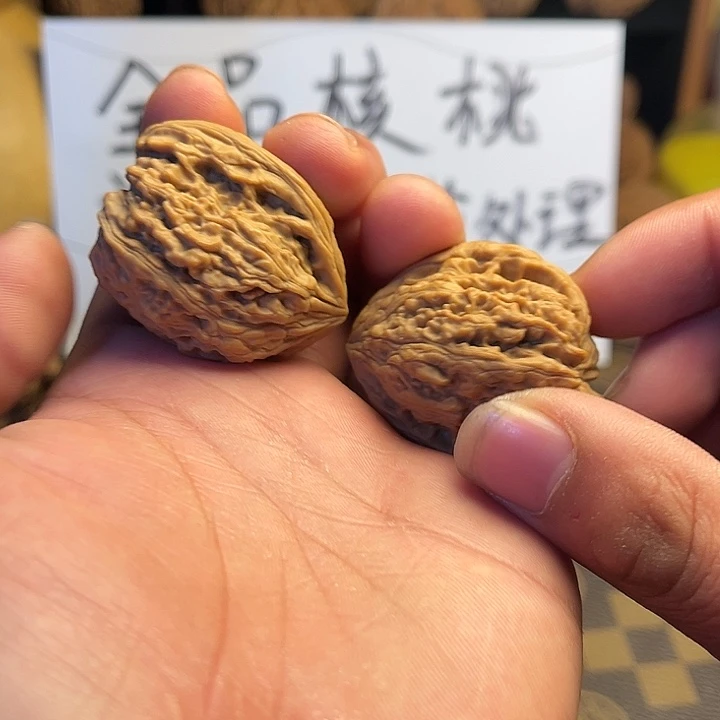 大叶紫檀（黑酸枝木类）