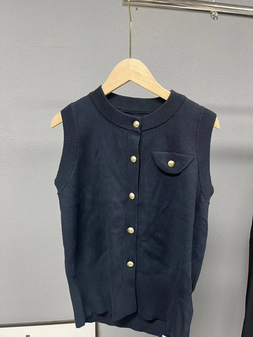 【马甲针织开衫】秋季新款小众设计无袖马甲针织纽扣背心 ZDT2012