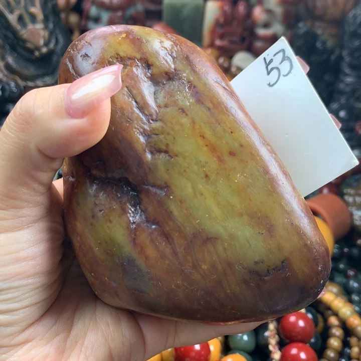 透闪石质玉未镶嵌车挂