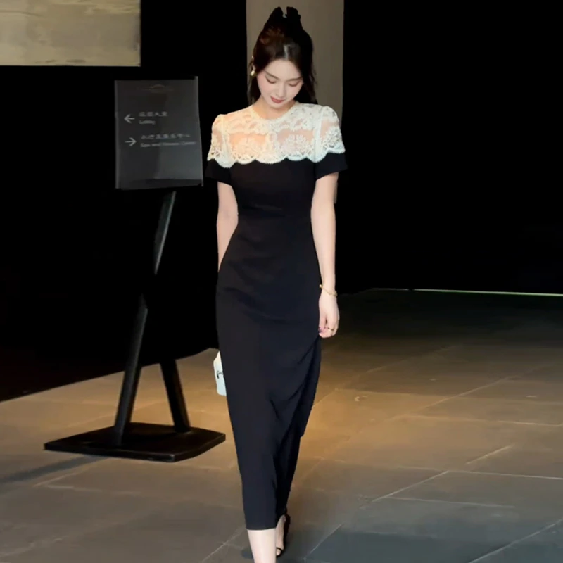 知音夏季气质拼接镂空中长款显瘦黑色连衣裙