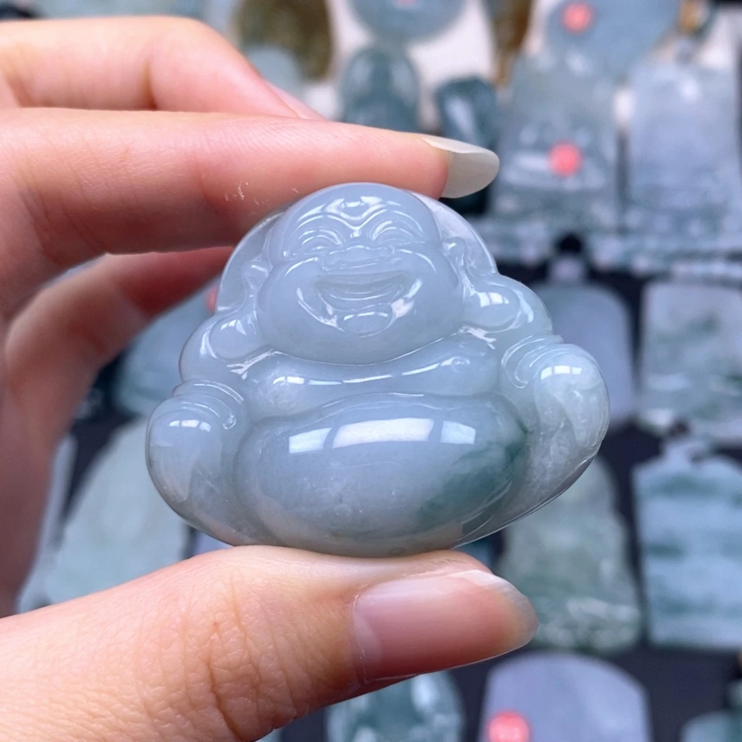 翡翠未镶嵌颈饰佛公