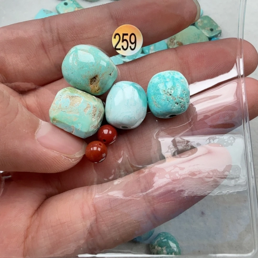 南红玛瑙未镶嵌珠宝奇石