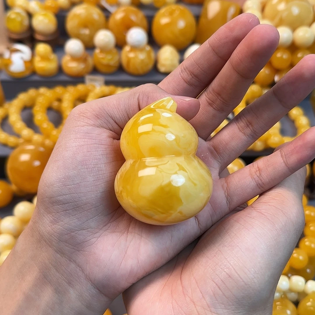 未镶嵌琥珀珠宝奇石