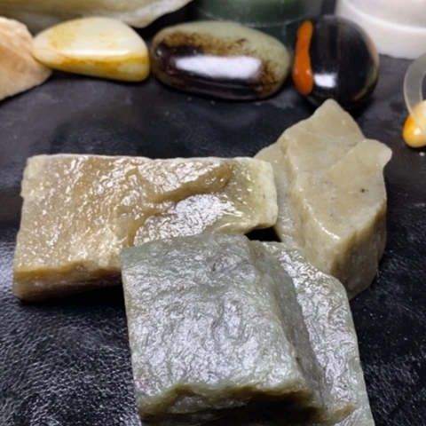 和田玉珠宝奇石未镶嵌