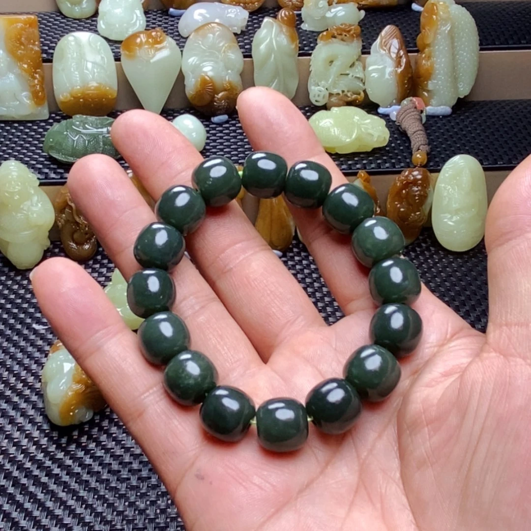 和田玉未镶嵌吊坠(不含链)