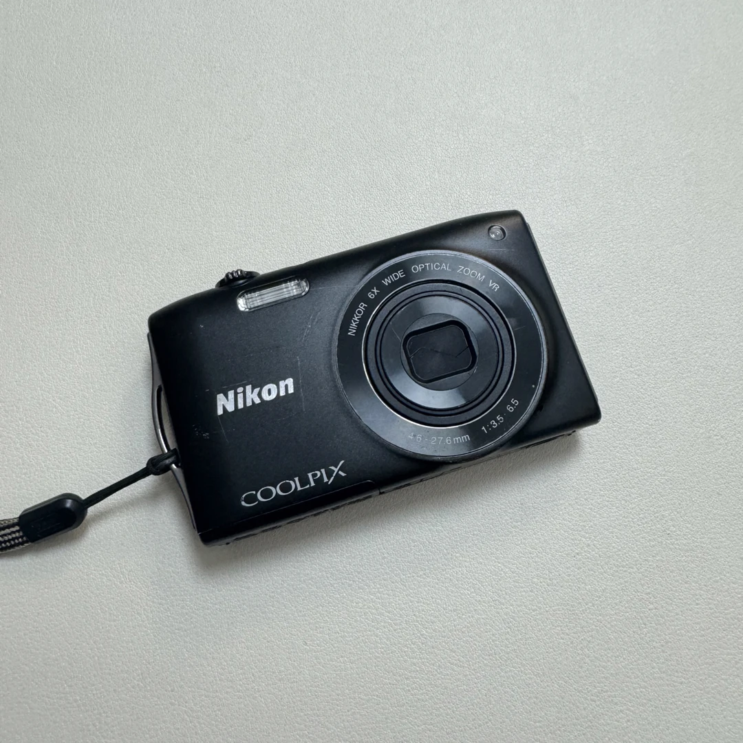 95新 Nikon/尼康 尼康s3300 1600w像素 6倍光学变焦