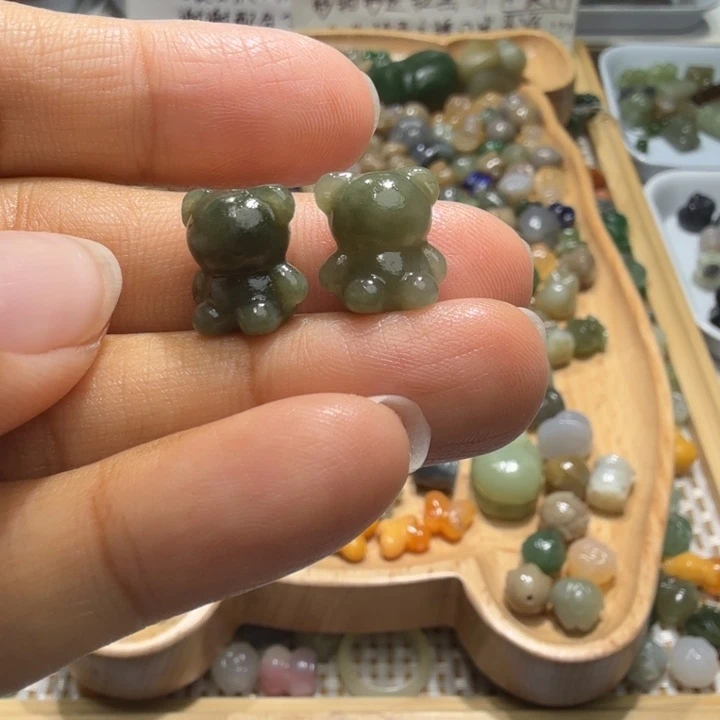 和田玉未镶嵌珠宝半成品