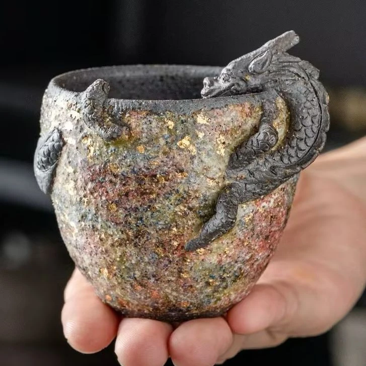 【小田甄陶】高越岩矿雕刻龙杯（Q7828）