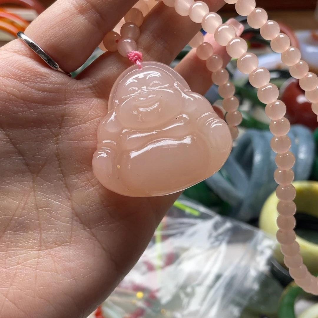 石英岩玉未镶嵌颈饰