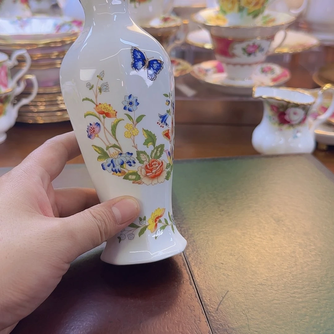 摆件欧洲瓷器收藏展览瓷器咖啡杯