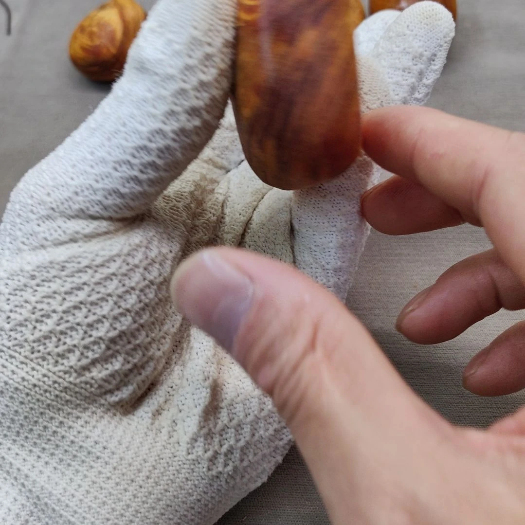 F***i太行崖柏手工艺品