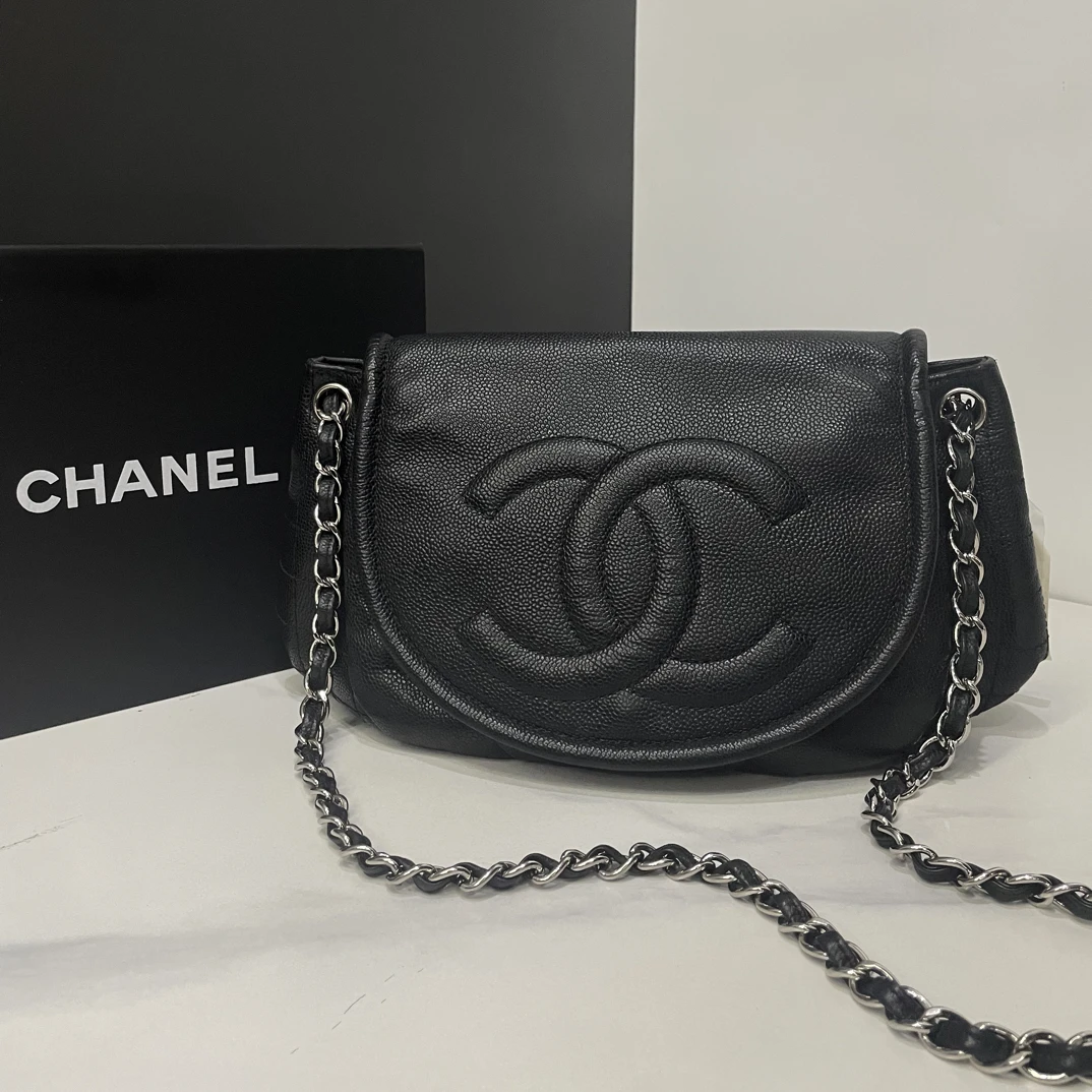 95新 Chanel/香奈儿 黑银鱼子酱浮雕南瓜包15开33cm/HK41211222