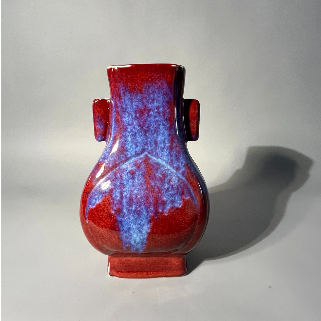 紫罗兰釉桃心贯耳尊