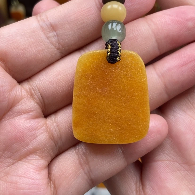 【闪购商品】未镶嵌吊坠(赠链)琥珀