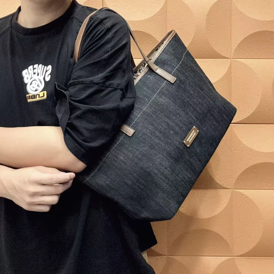 95新 BURBERRY/博柏利 【胖】44 0921 牛仔帆布单肩包