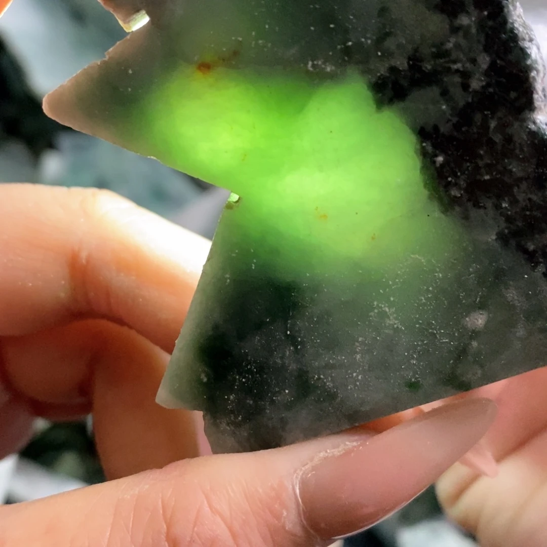 颈饰未镶嵌翡翠天然翡翠