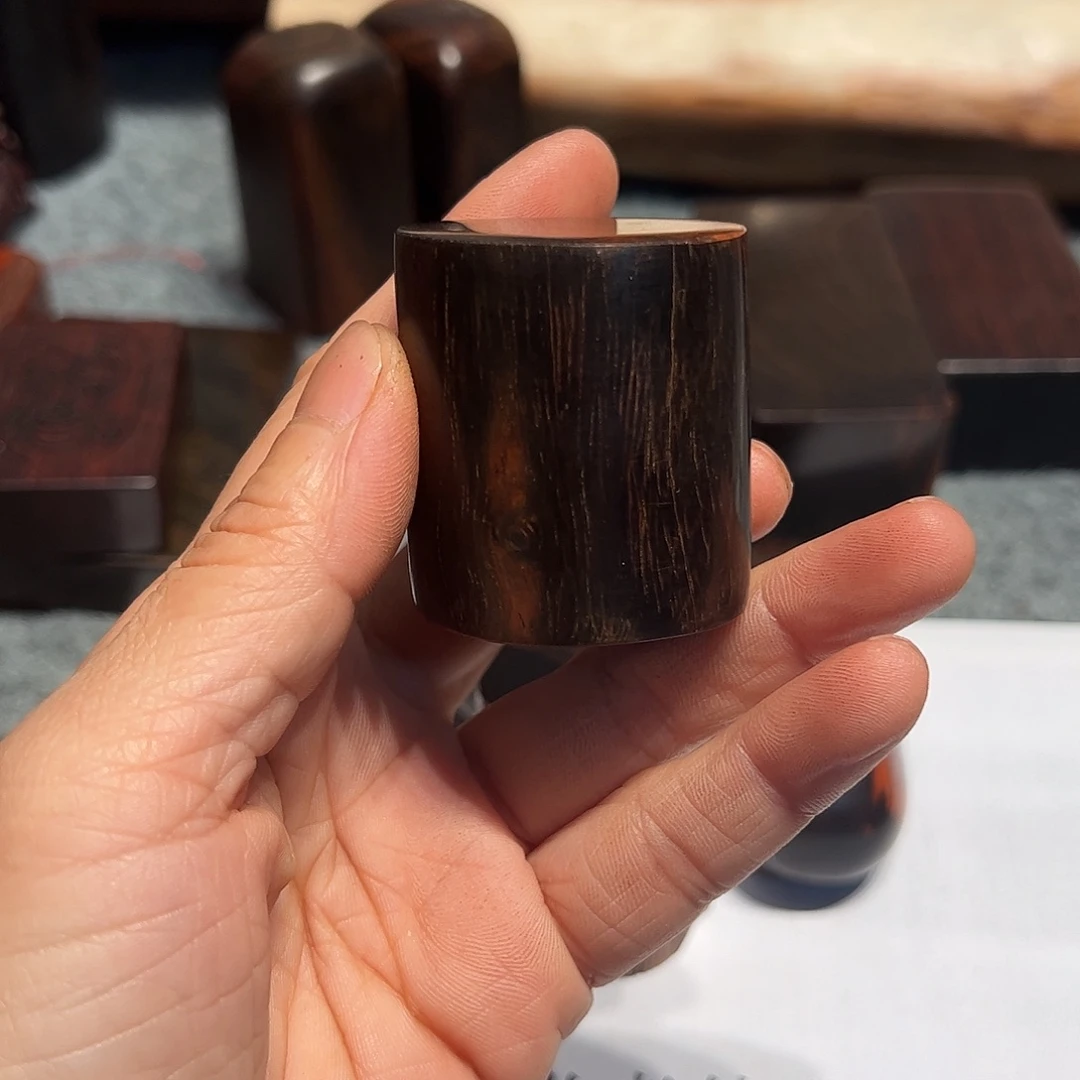 交趾黄檀（大红酸枝）m**s