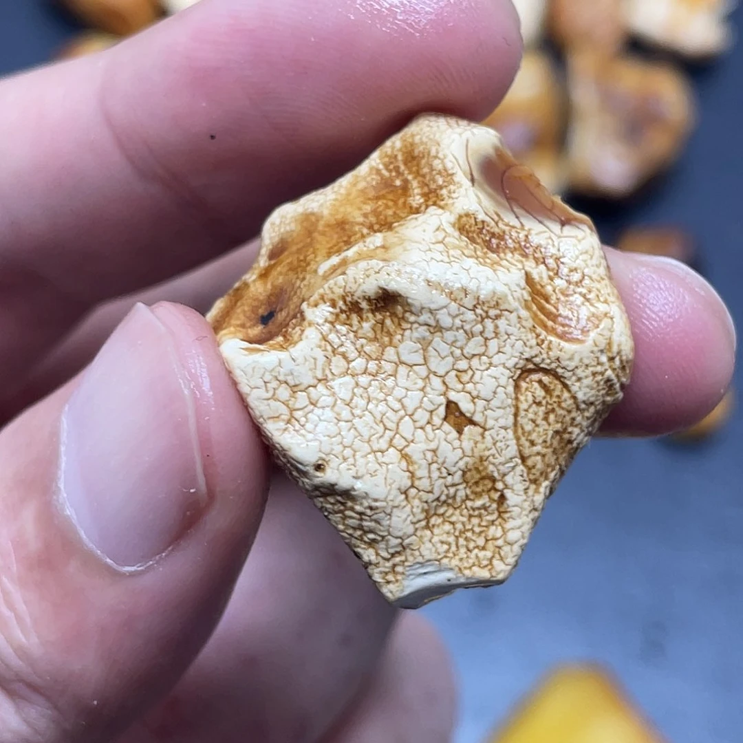 未镶嵌定制琥珀定制