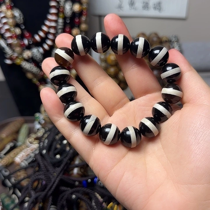 玛瑙/玉髓合金颈饰