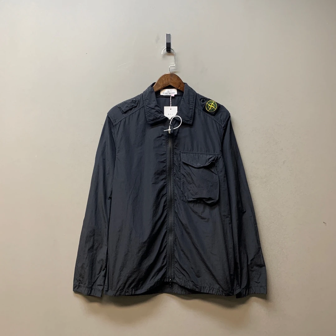 000324 Stone island 石头岛 大热门黑尼龙肩章外套 L码