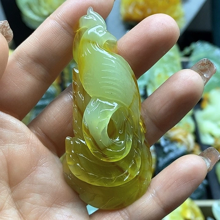 蛇纹石玉挂件未镶嵌