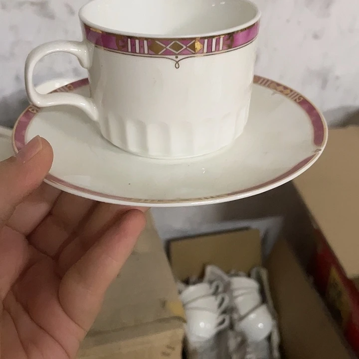 杯六厂骨瓷玫红边杯碟一套