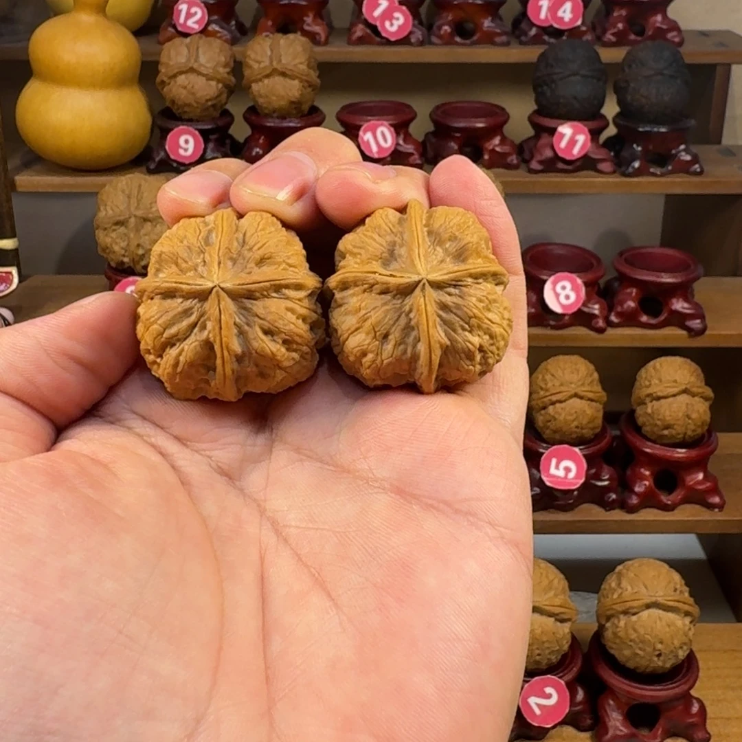 核桃铁核桃把件火焰炸四