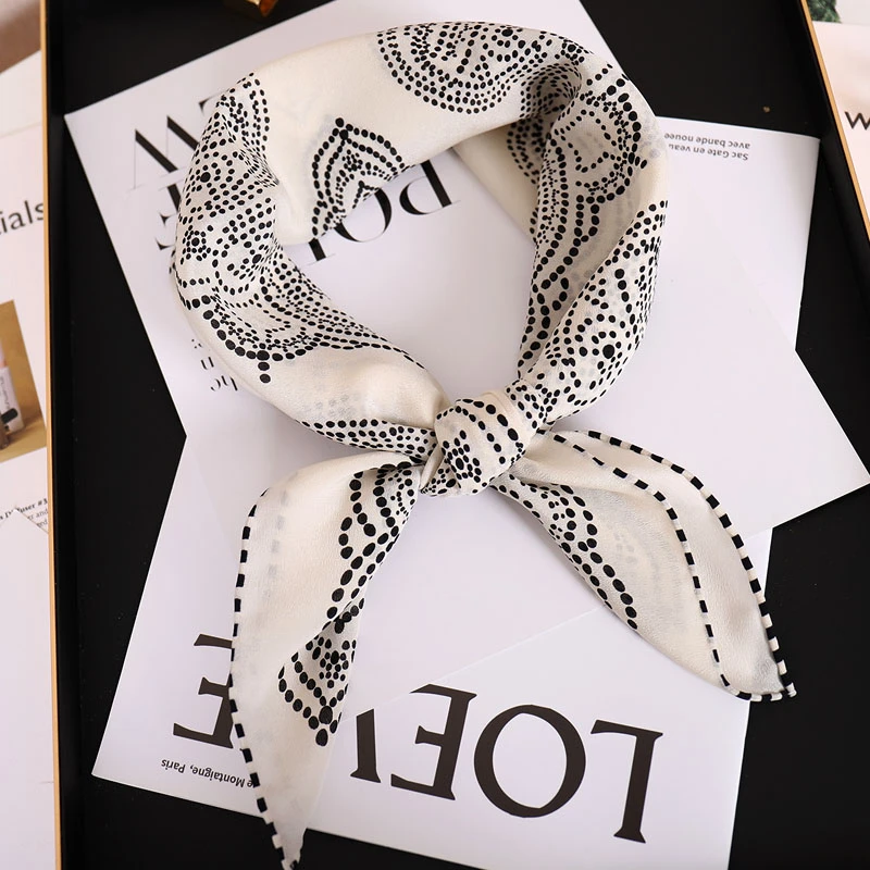 新品福利真丝双绉波点腰果花中方巾100%桑蚕丝丝巾围巾领巾春夏