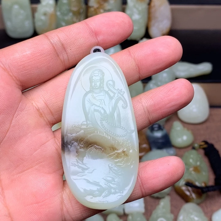 和田玉（糖玉）未镶嵌颈饰