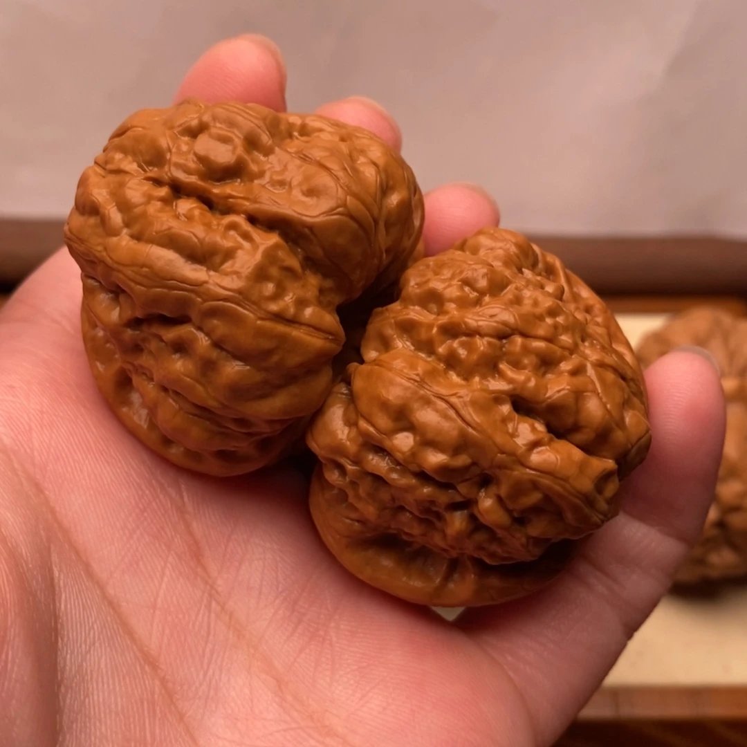 【闪购商品】把件文玩核桃阿****品边41左右