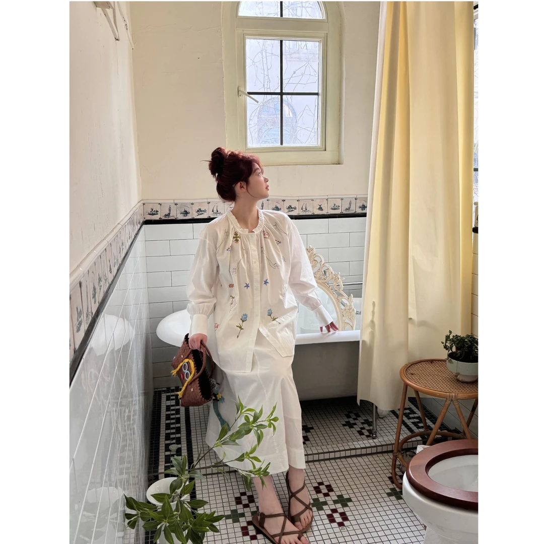 晶咕【一见钟情】重工彩色刺绣长袖衬衫+纯色高腰A字半身裙