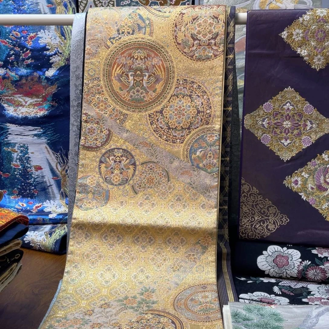 织绣一千八百细密