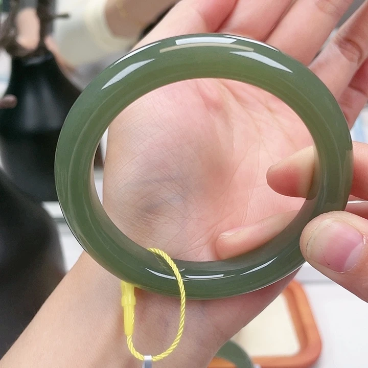 和田玉手镯58未镶嵌