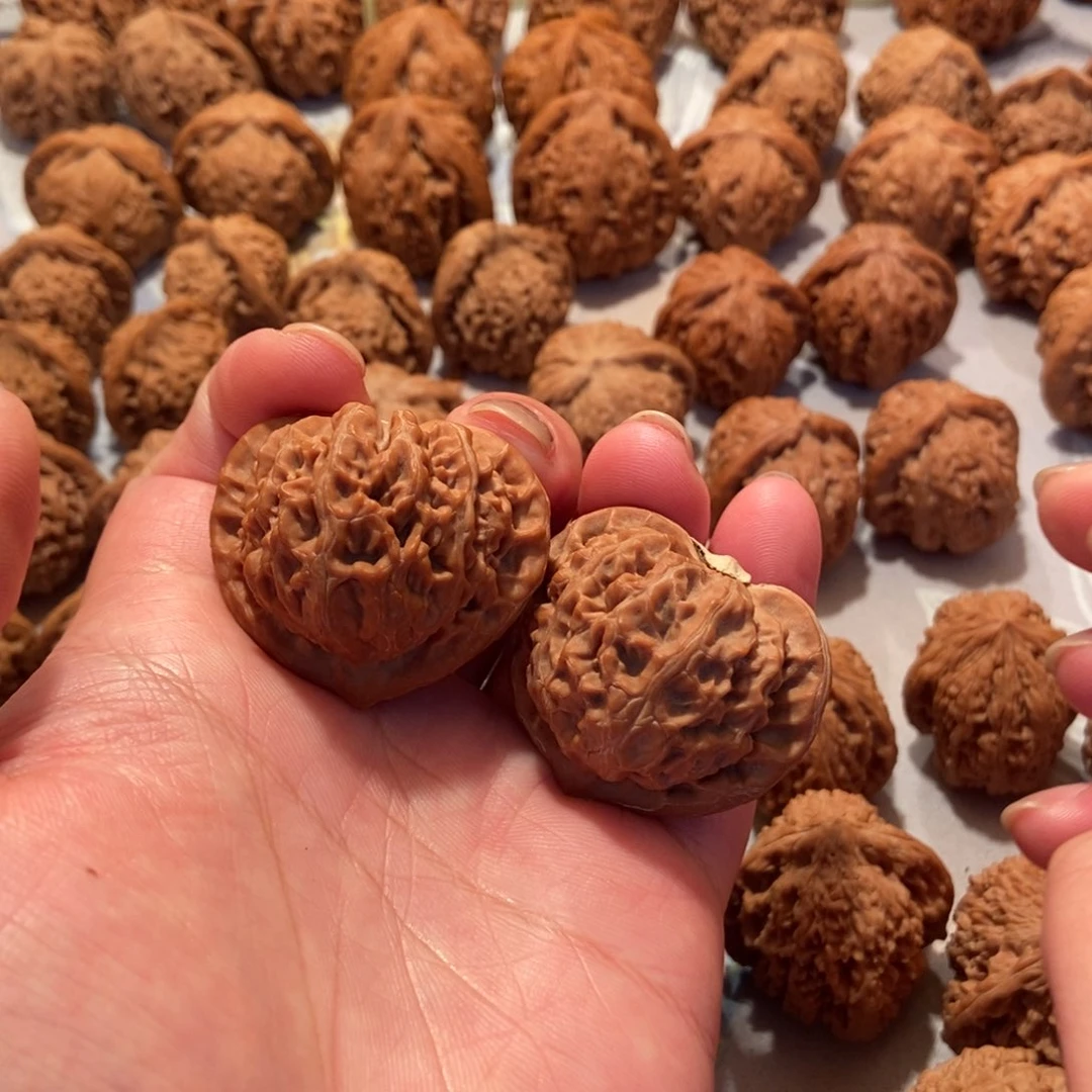 文玩核桃吊坠y***y宫灯