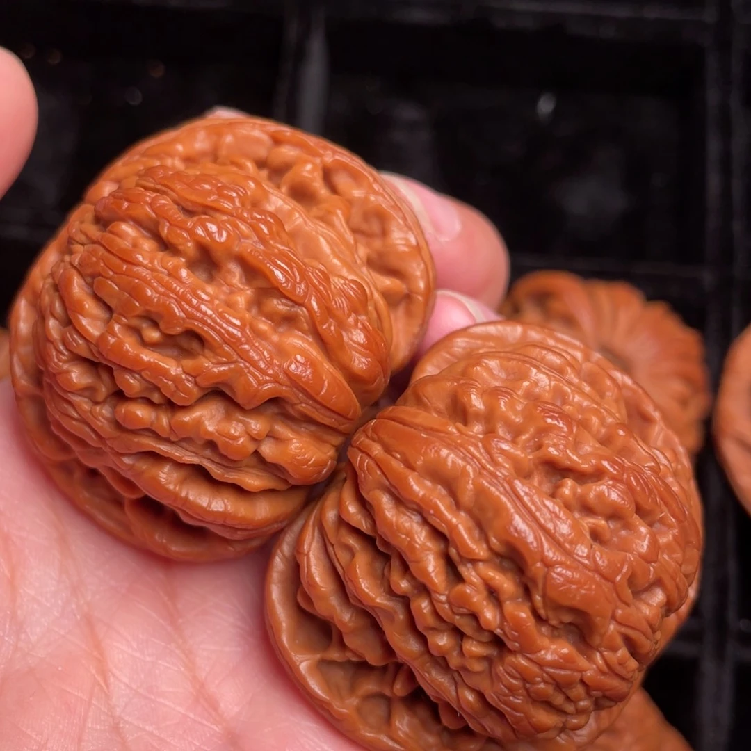 秦岭野生文玩核桃