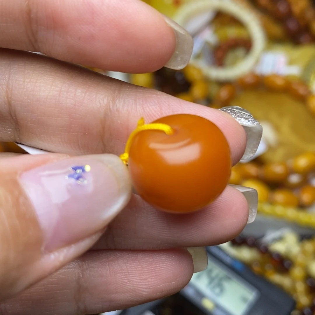 未镶嵌琥珀珠宝奇石