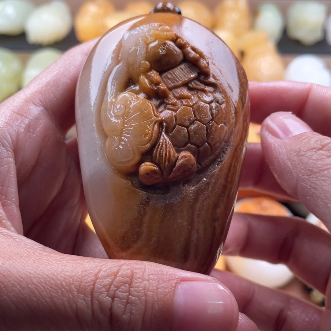 健***乐石材天然古青石手把件